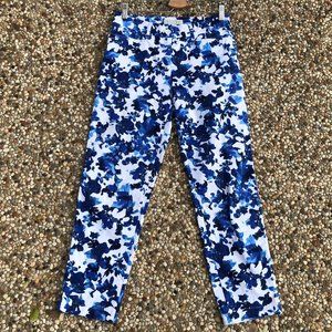 Brax Women's Size 27 Blue White Floral Pants Mendi Ankle Crop Straight Leg LNC